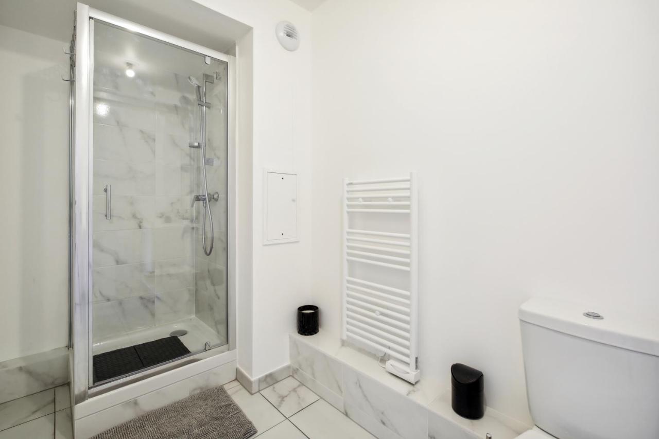 Апартаменты Chic Apart With Balcony Near Paris Ивры-Сур-Сеине Экстерьер фото