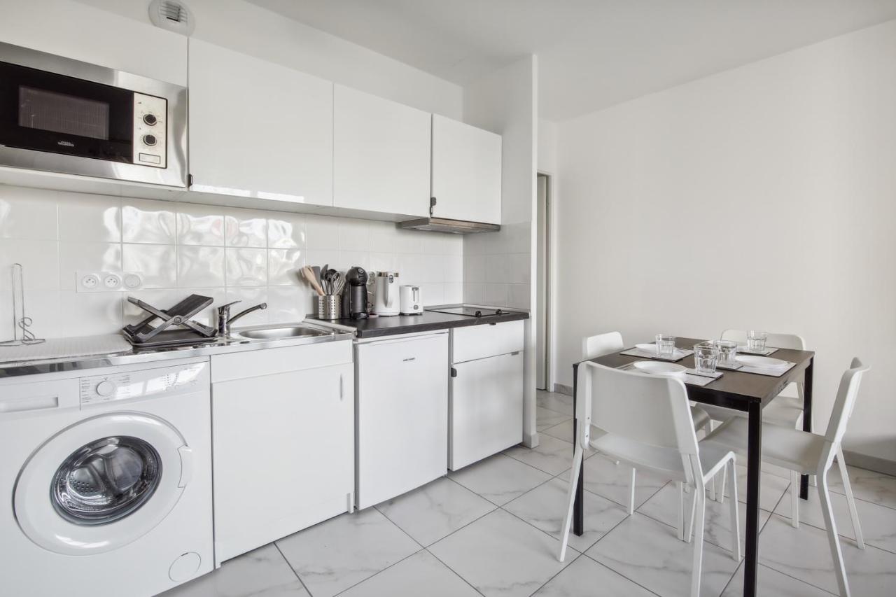 Апартаменты Chic Apart With Balcony Near Paris Ивры-Сур-Сеине Экстерьер фото