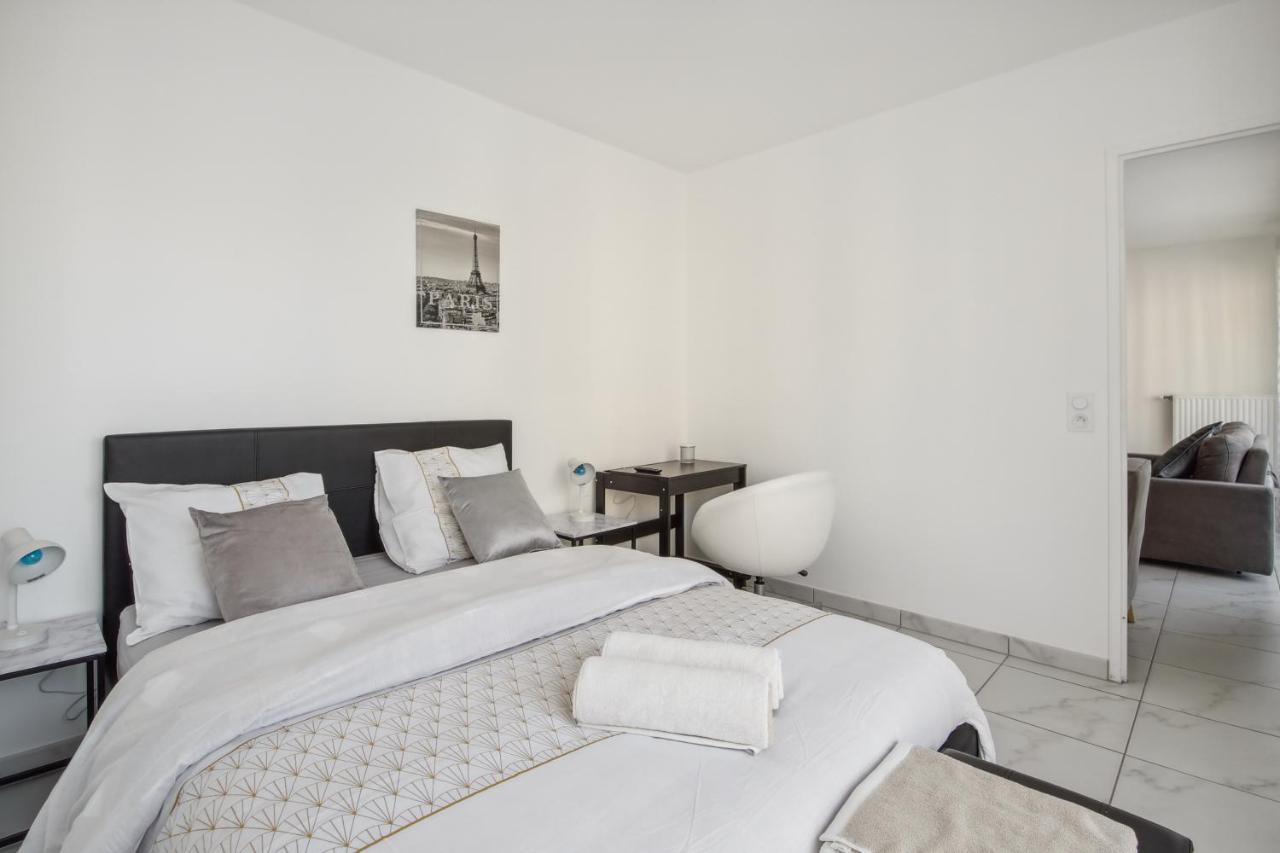 Апартаменты Chic Apart With Balcony Near Paris Ивры-Сур-Сеине Экстерьер фото
